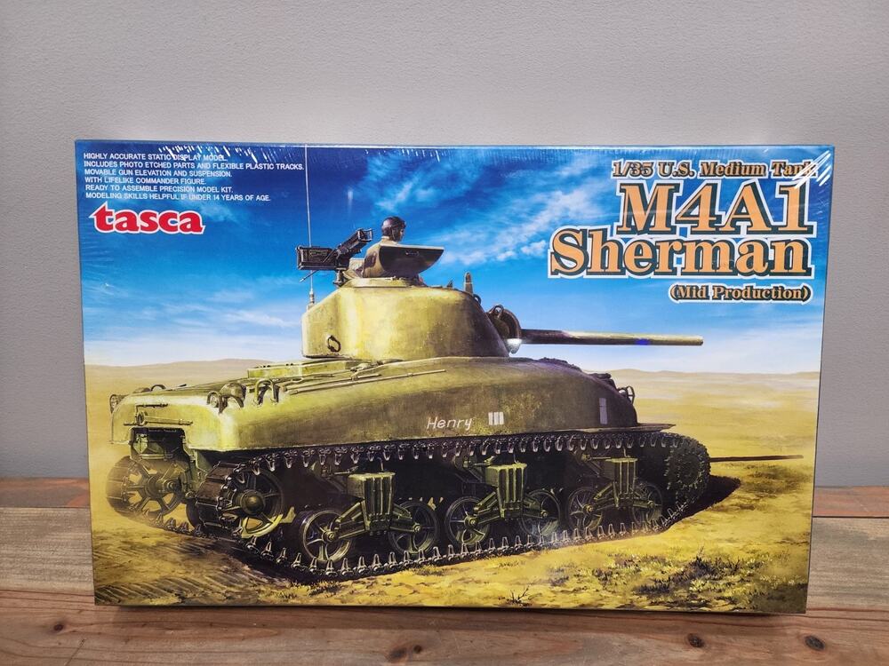 1/35 Tasca 35-010 M4A1 Sherman (Mid Production) SEALED